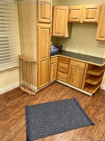 1370 Fieldway Drive, Bloomfield Hills, MI 48302