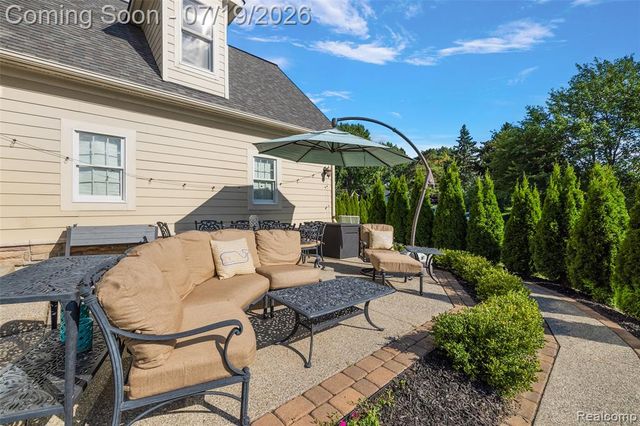 1370 Fieldway Drive, Bloomfield Hills, MI 48302
