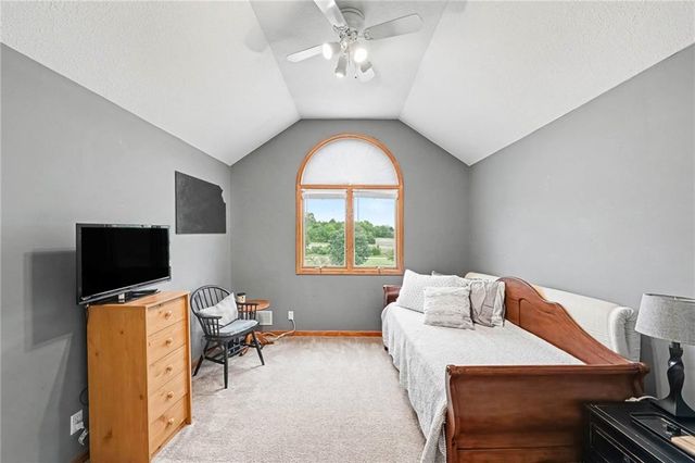 14275 142nd Street, Bonner Springs, KS 66012