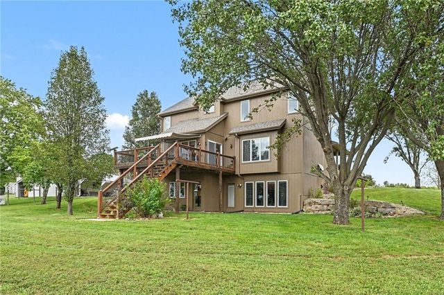 14275 142nd Street, Bonner Springs, KS 66012
