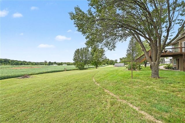 14275 142nd Street, Bonner Springs, KS 66012