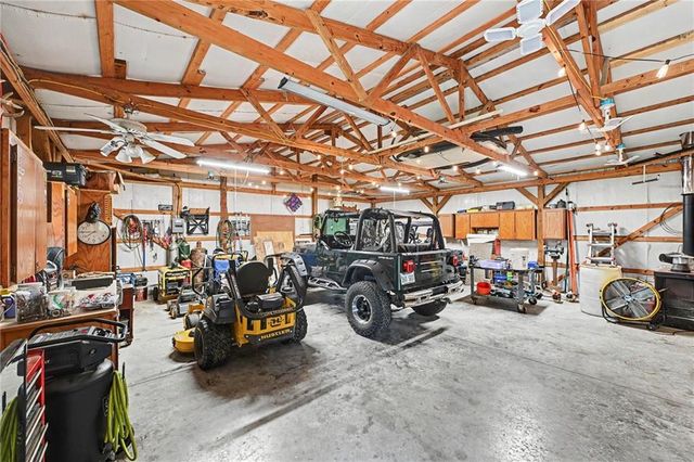 14275 142nd Street, Bonner Springs, KS 66012