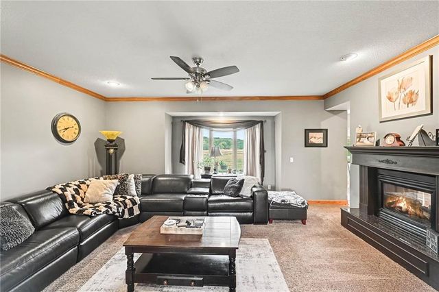 14275 142nd Street, Bonner Springs, KS 66012