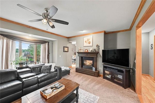 14275 142nd Street, Bonner Springs, KS 66012