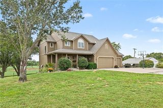 14275 142nd Street, Bonner Springs, KS 66012
