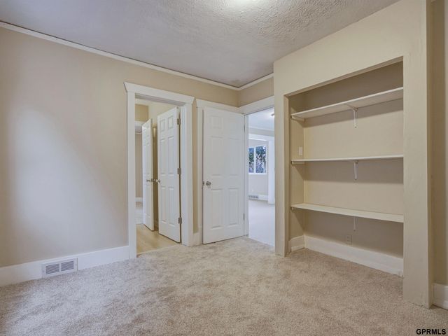 4413 Sprague Street, Omaha, NE 68111