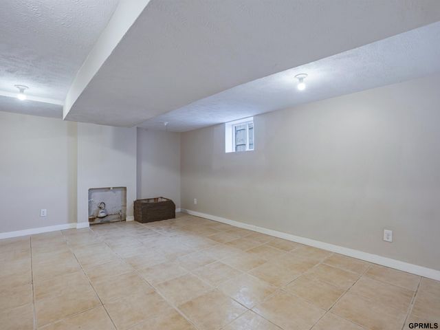 4413 Sprague Street, Omaha, NE 68111