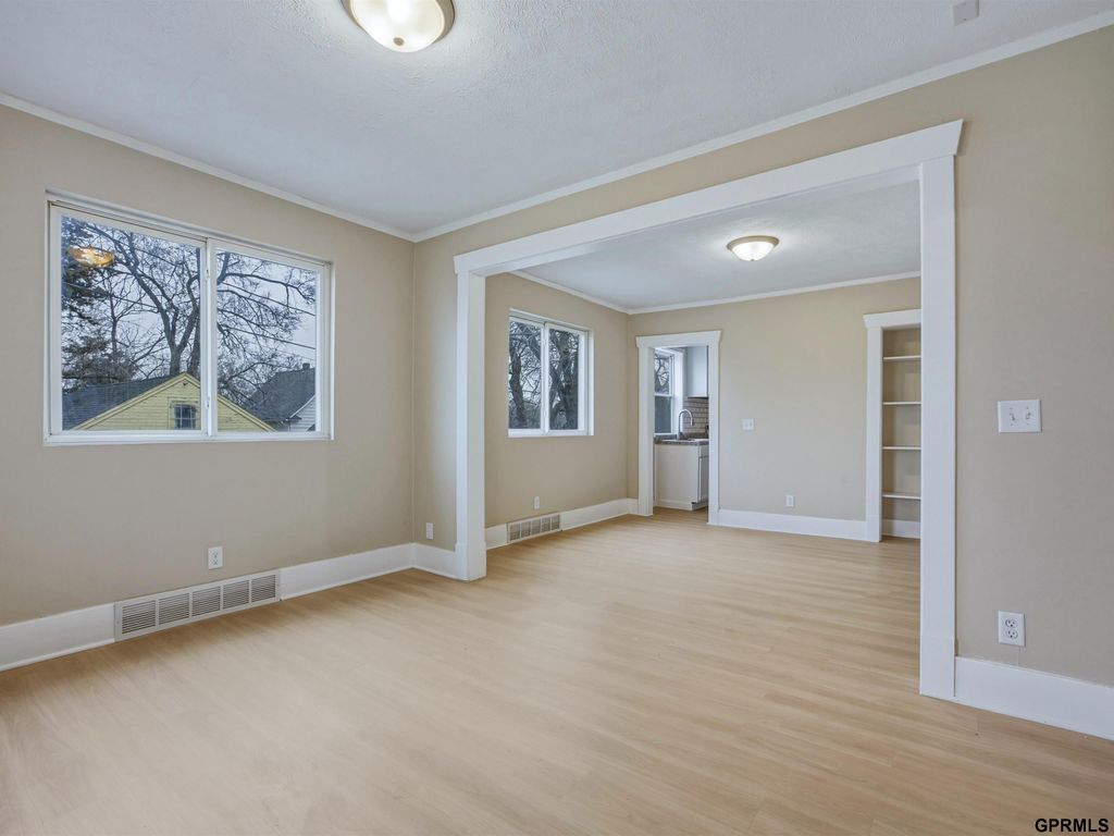 4413 Sprague Street, Omaha, NE 68111