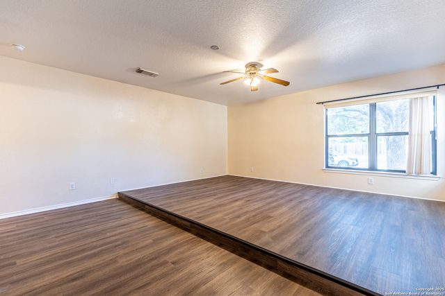 7910 LATTIMER POND, San Antonio, TX 78254