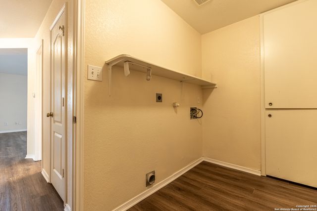 7910 LATTIMER POND, San Antonio, TX 78254