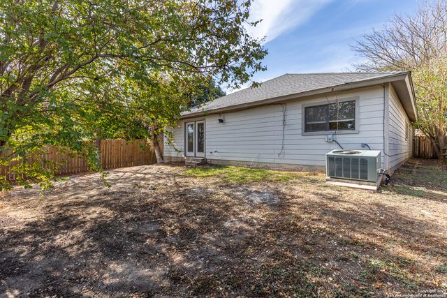 7910 LATTIMER POND, San Antonio, TX 78254