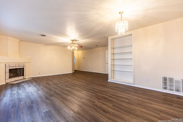 7910 LATTIMER POND, San Antonio, TX 78254