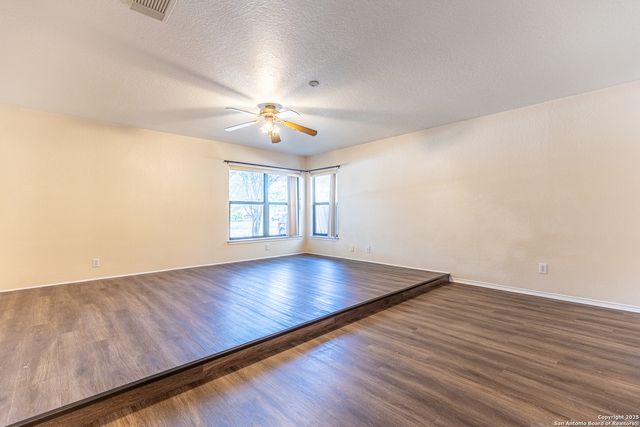 7910 LATTIMER POND, San Antonio, TX 78254