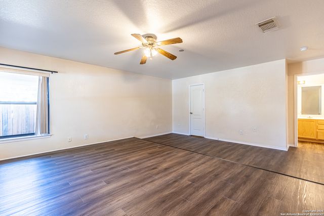 7910 LATTIMER POND, San Antonio, TX 78254