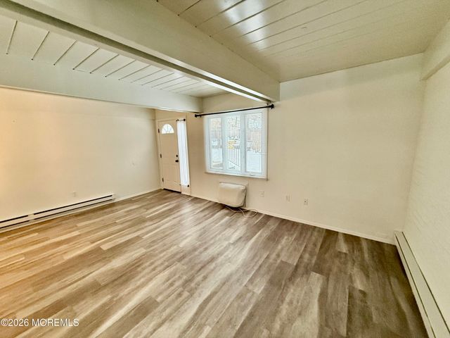 600 Clifton Avenue 1-6, Toms River, NJ 08753