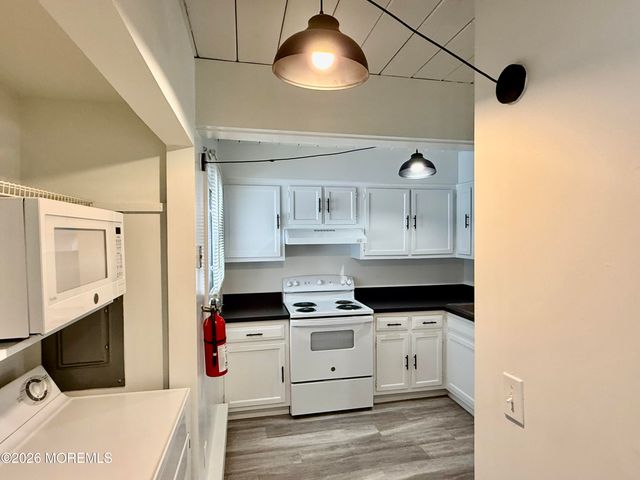 600 Clifton Avenue 1-6, Toms River, NJ 08753