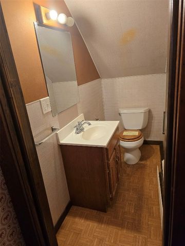 135-137 MEADVILLE Street, Edinboro, PA 16412