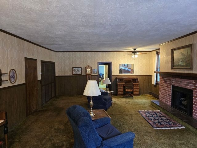 135-137 MEADVILLE Street, Edinboro, PA 16412