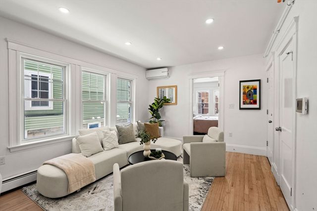60 Derby St one, Somerville, MA 02145