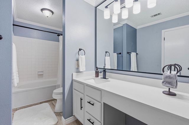 6614 Roseborough DR, Austin, TX 78747