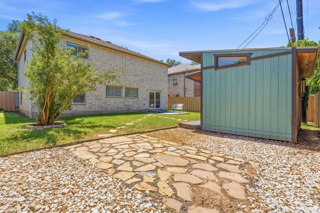 6614 Roseborough DR, Austin, TX 78747