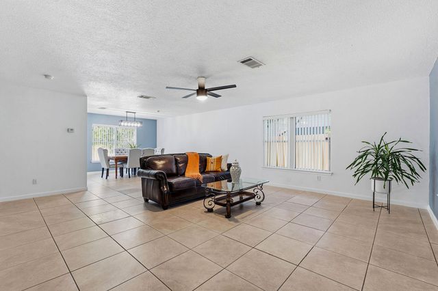 6614 Roseborough DR, Austin, TX 78747