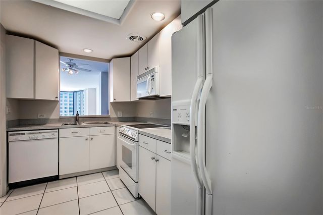1 BEACH DRIVE SE 2109, St Petersburg, FL 33701
