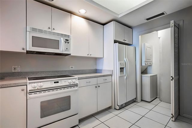 1 BEACH DRIVE SE 2109, St Petersburg, FL 33701