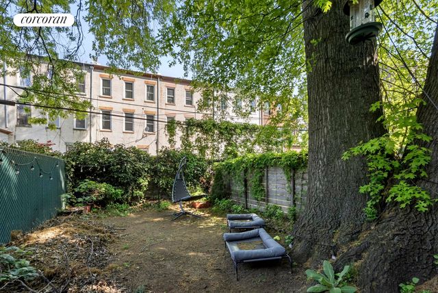 211 HALSEY Street, New York City, NY 11216