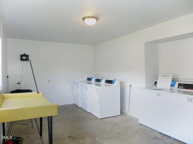 400 Davie Road 8, Carrboro, NC 27510