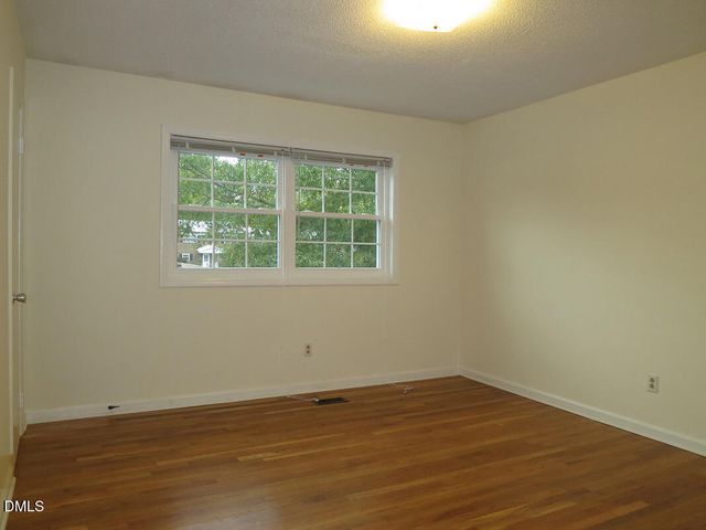 400 Davie Road 8, Carrboro, NC 27510