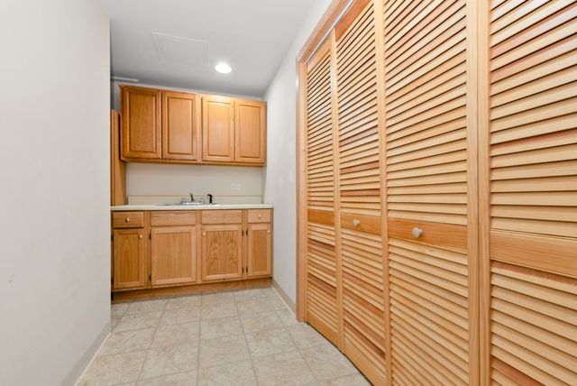 10502 SAN LUIS Lane, Orland Park, IL 60467