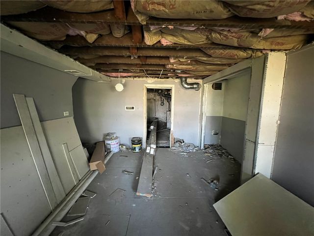 39 Holt Street, South Side, PA 15203