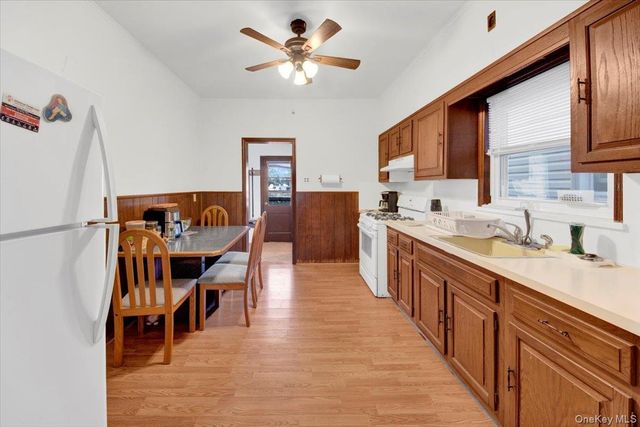 127 N 5th Avenue, Mount Vernon, NY 10550