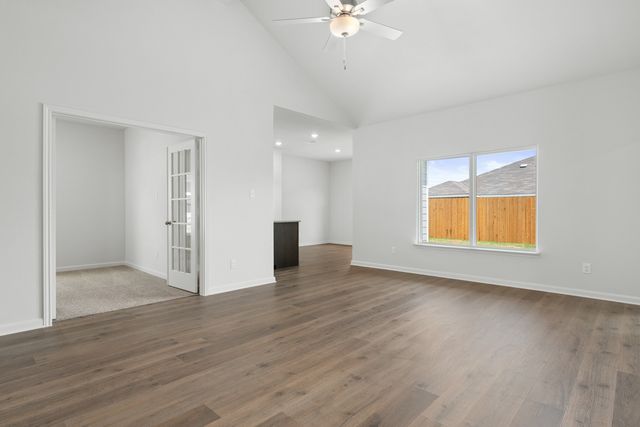9613 Logan Square Drive, Fort Worth, TX 76140