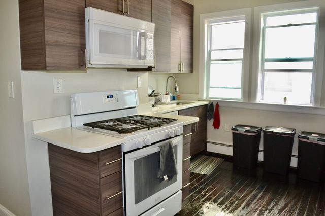 237 Highland Ave, Somerville, MA 02143