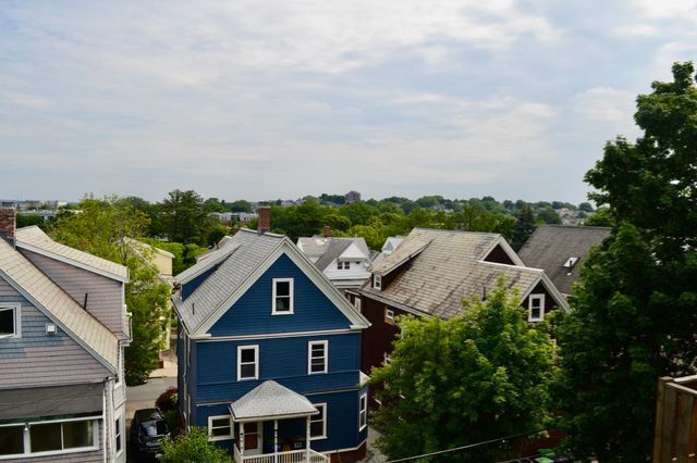 237 Highland Ave, Somerville, MA 02143