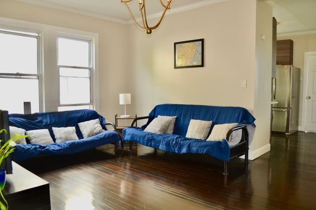 237 Highland Ave, Somerville, MA 02143