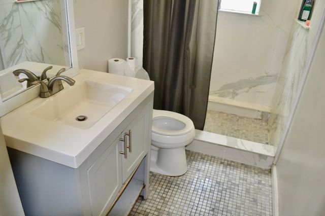 237 Highland Ave, Somerville, MA 02143