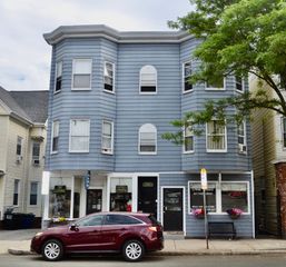 237 Highland Ave, Somerville, MA 02143