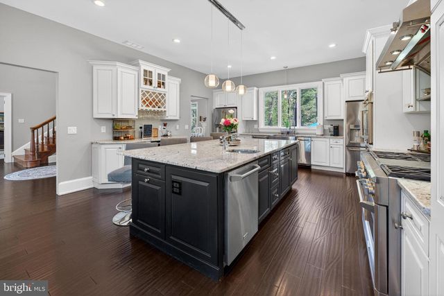 22 GRASSY LAKE RD, Shamong, NJ 08088