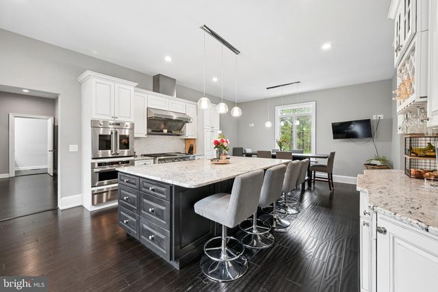 22 GRASSY LAKE RD, Shamong, NJ 08088