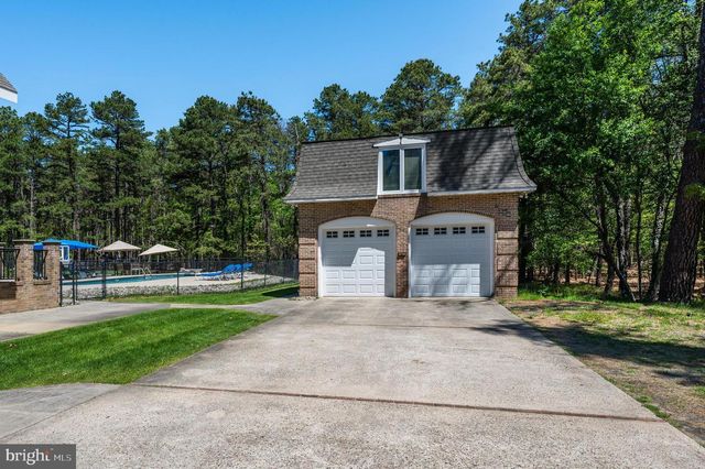 22 GRASSY LAKE RD, Shamong, NJ 08088