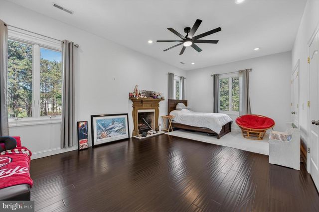 22 GRASSY LAKE RD, Shamong, NJ 08088