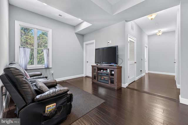 22 GRASSY LAKE RD, Shamong, NJ 08088