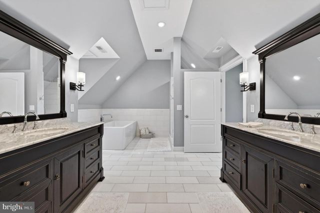22 GRASSY LAKE RD, Shamong, NJ 08088