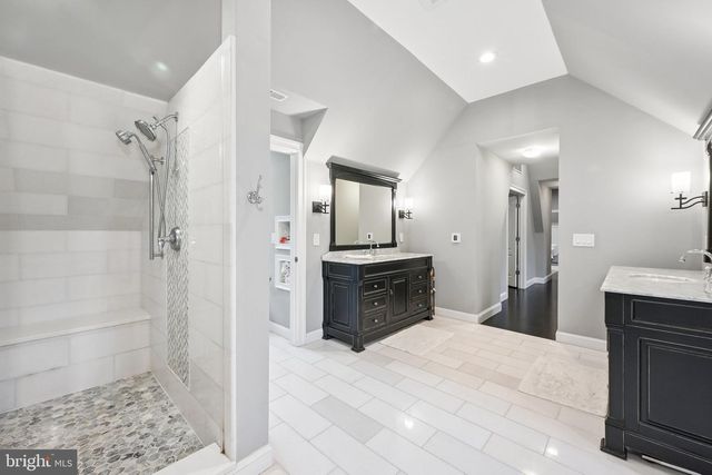 22 GRASSY LAKE RD, Shamong, NJ 08088
