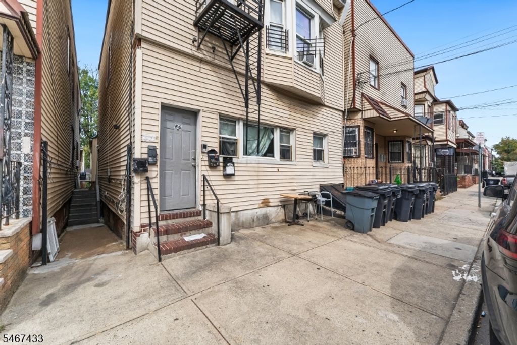 86 Highland Ave, Newark City, NJ 07104 — exterior