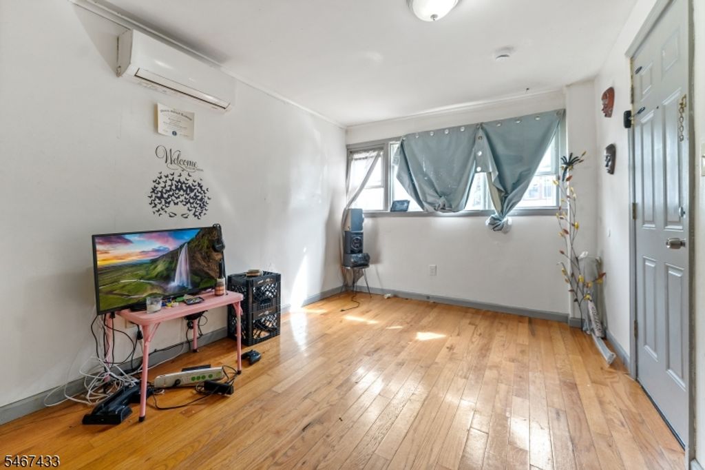 86 Highland Ave, Newark City, NJ 07104 — photo 3