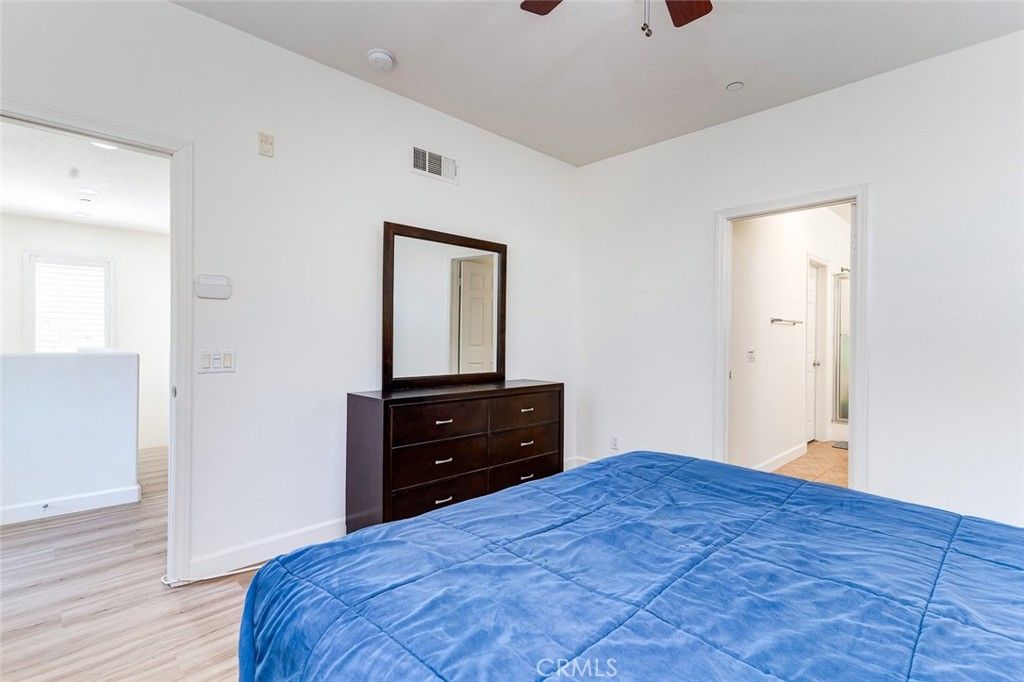 Image 12 of property listing at 15220 Cambridge, Tustin, CA 92782